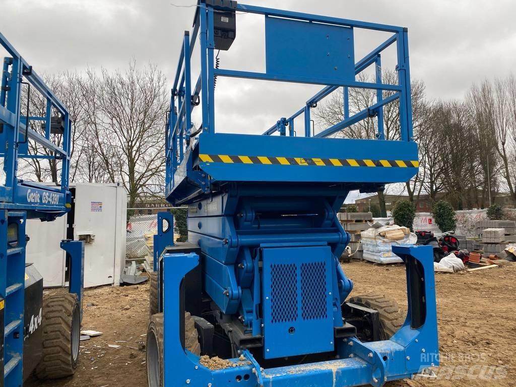 Genie GS 4390 RT Ножничные подъемники