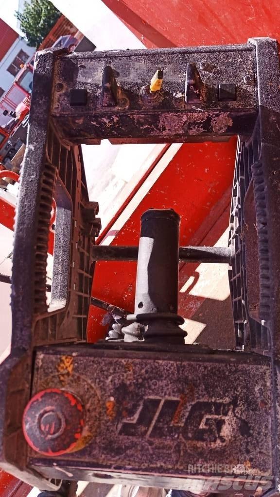 JLG 2630 ES Ножничные подъемники