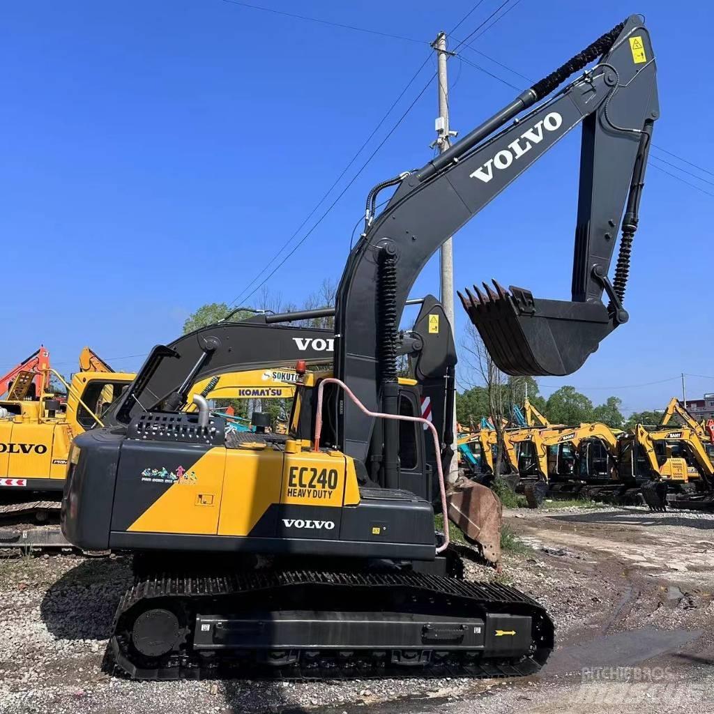 Volvo EC 240 Гусеничные экскаваторы