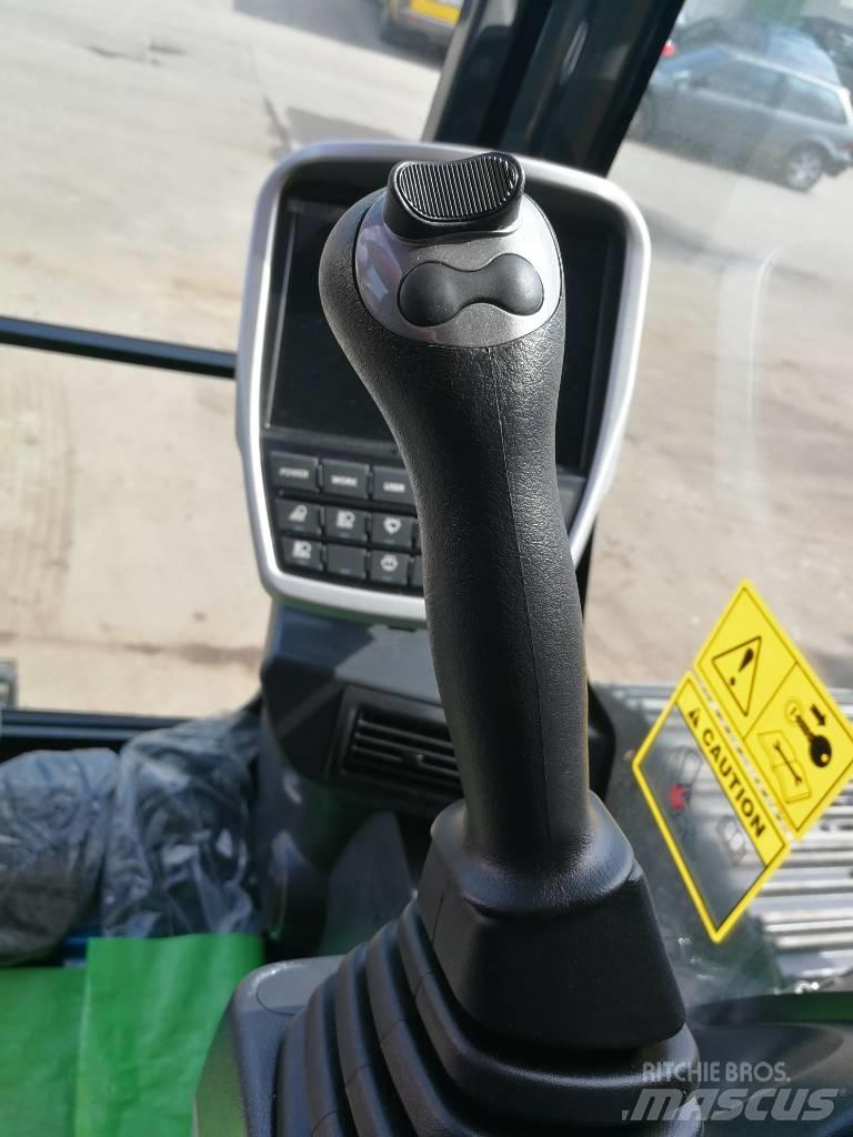 Hyundai HX140LC Гусеничные экскаваторы