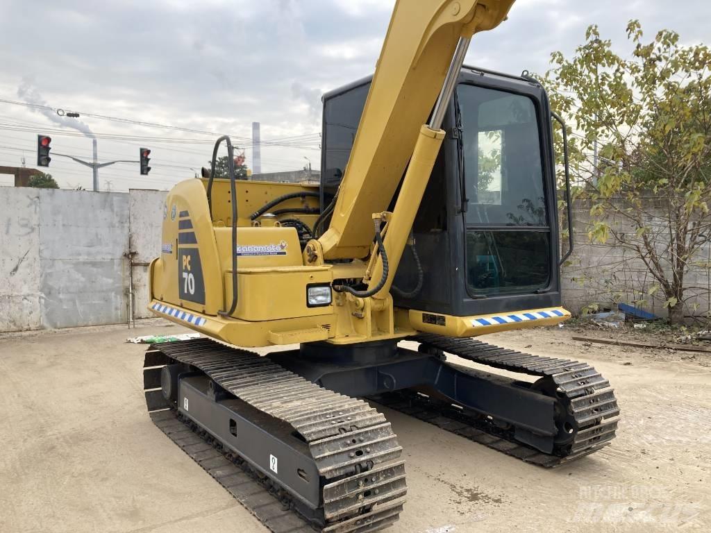 Komatsu PC 70-8 Гусеничные экскаваторы