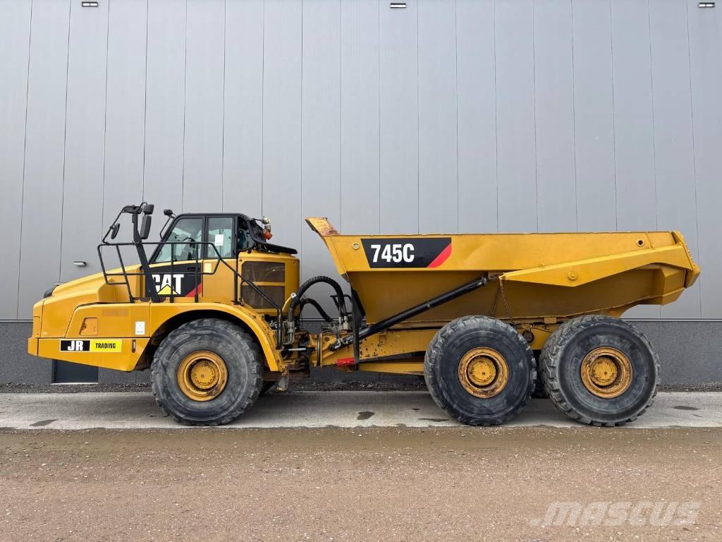 CAT 745 C Шарнирно-сочленённые самосвалы