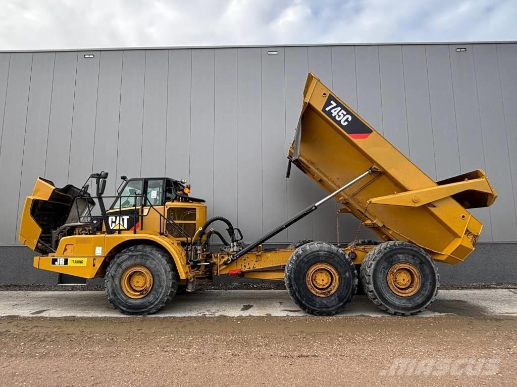 CAT 745 C Шарнирно-сочленённые самосвалы
