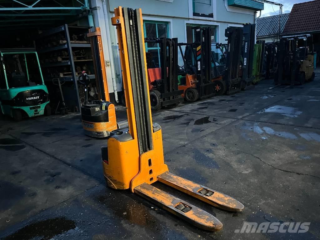 Still EGV12   V-4250 Самоходные электроштабелёры