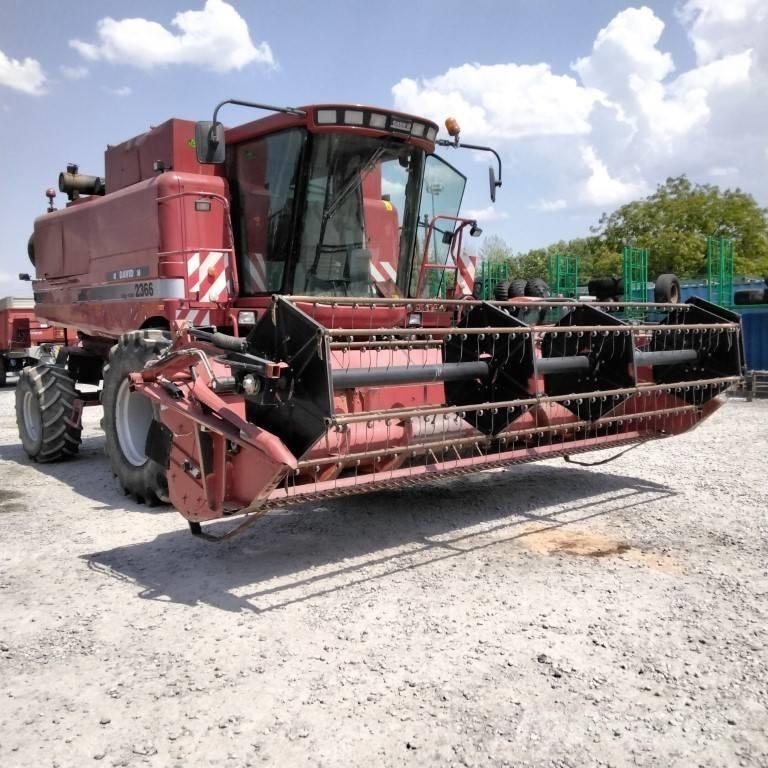 Case IH 2366E Зерноуборочные комбайны