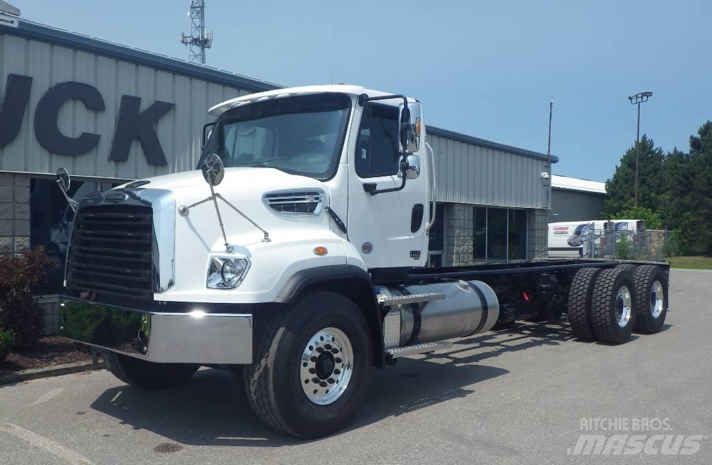 Freightliner 114 SD Шасси с кабиной