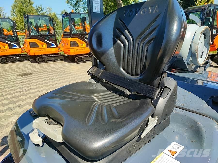 Toyota 02-8FGF25 Газовые погрузчики