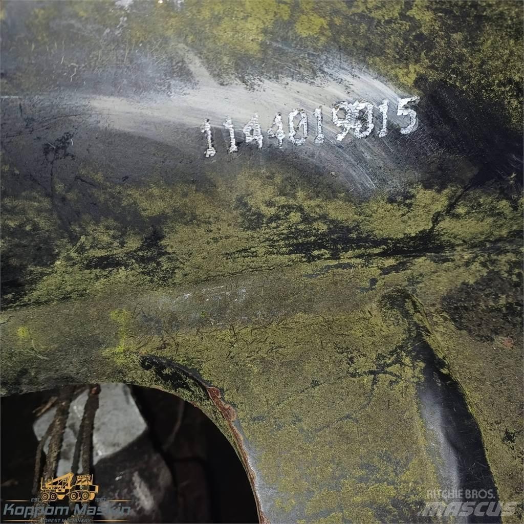 Komatsu C144 Харвестерные головки