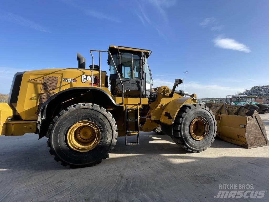 CAT 972M Фронтальные погрузчики