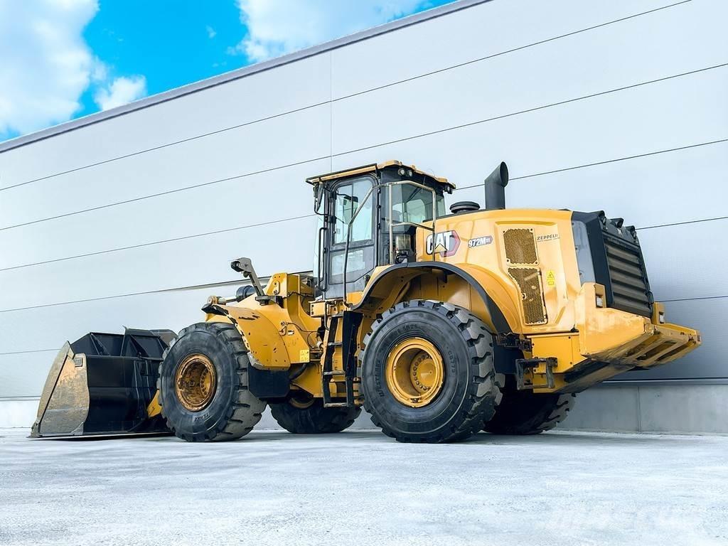 CAT 972M Фронтальные погрузчики