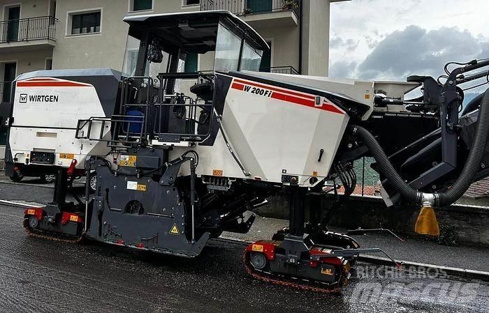 Wirtgen W200Fi Вибропрессы для плитки и бордюров