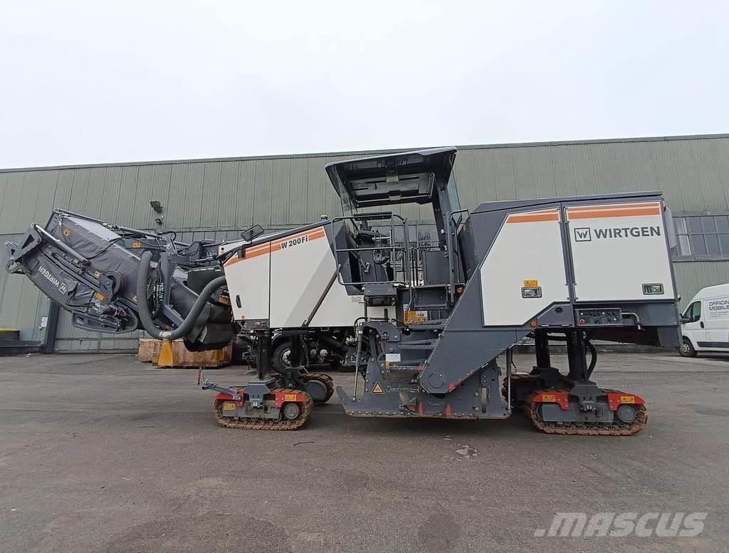 Wirtgen W200Fi Вибропрессы для плитки и бордюров