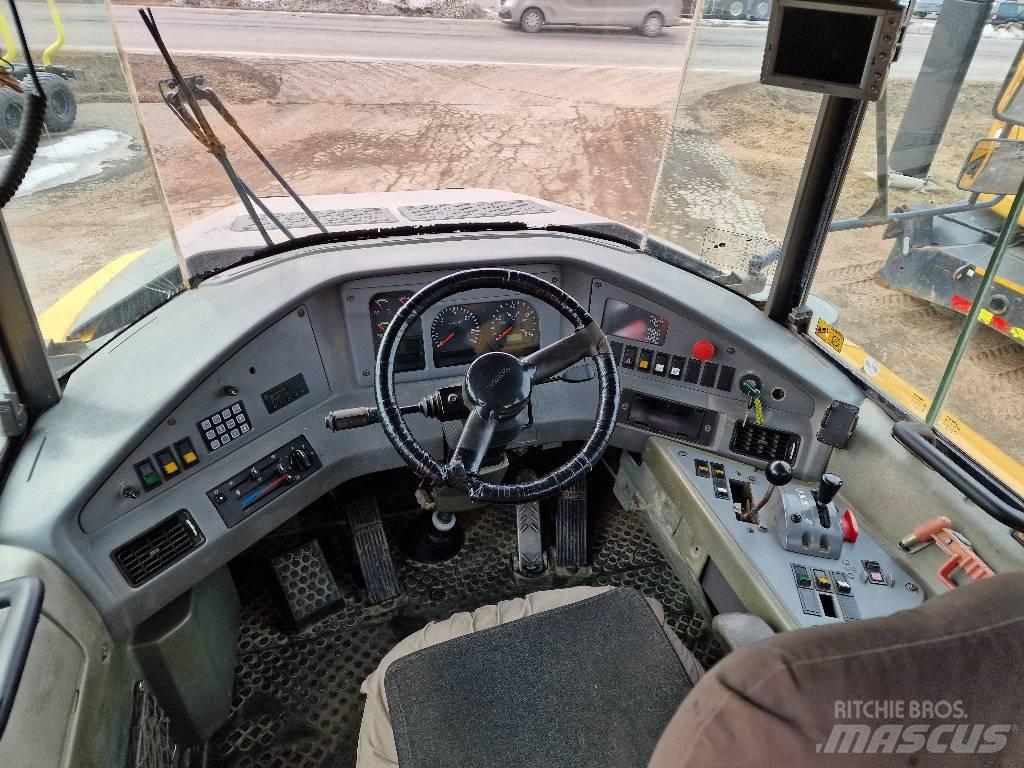Volvo A 40 D Шарнирно-сочленённые самосвалы