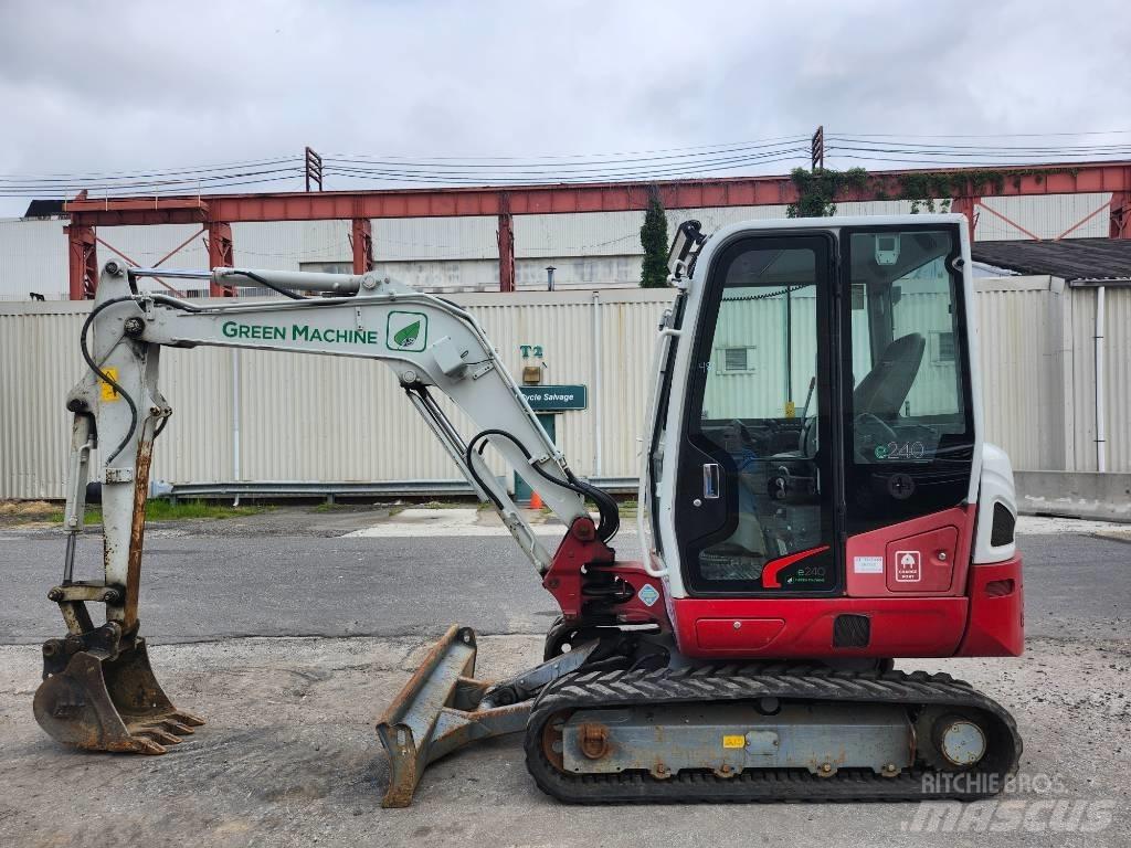 Takeuchi TB 240 Мини-экскаваторы