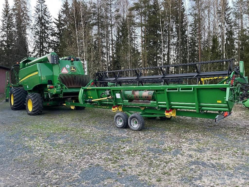John Deere T 560 i Зерноуборочные комбайны