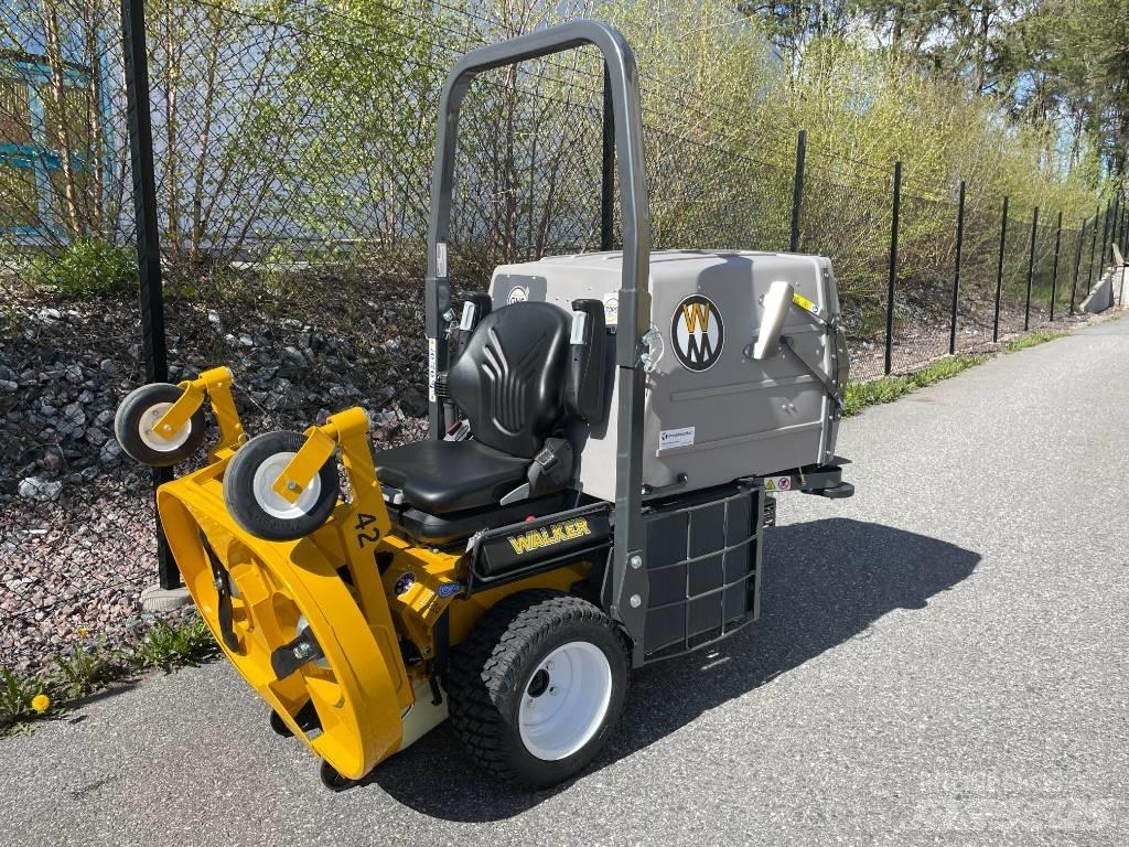 Walker D21d Самоходные газонокосилки