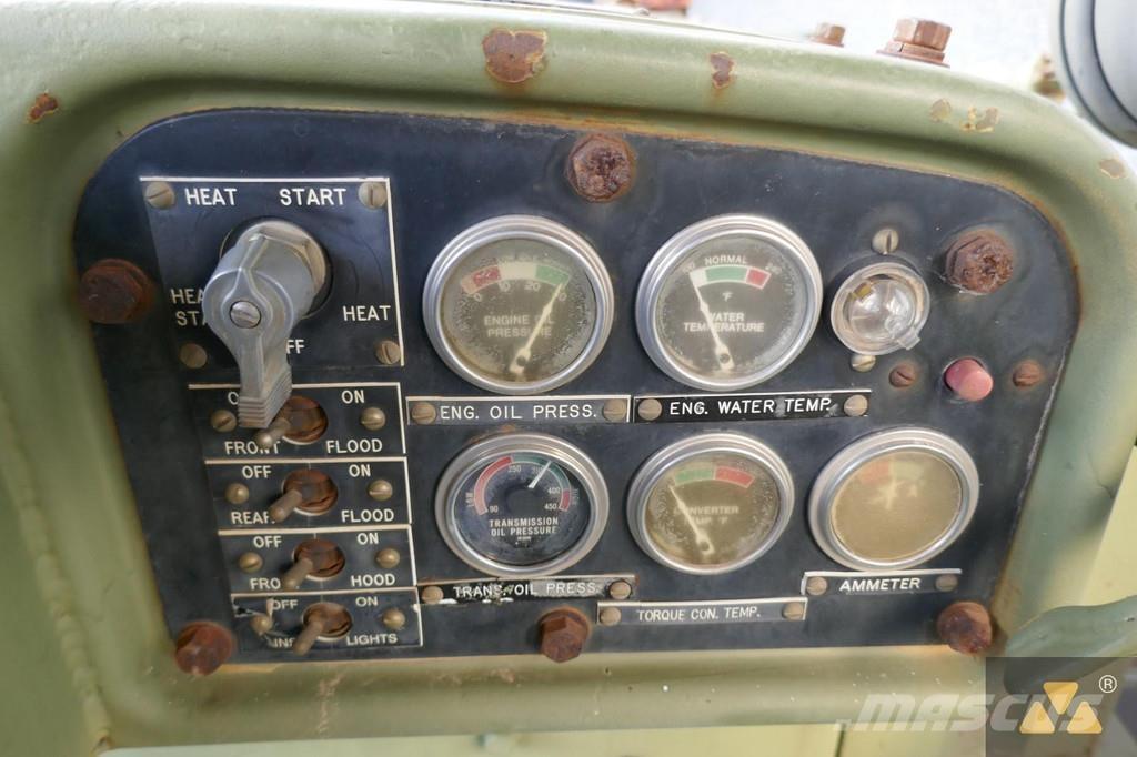 CAT D7F Ex-army Гусеничные бульдозеры