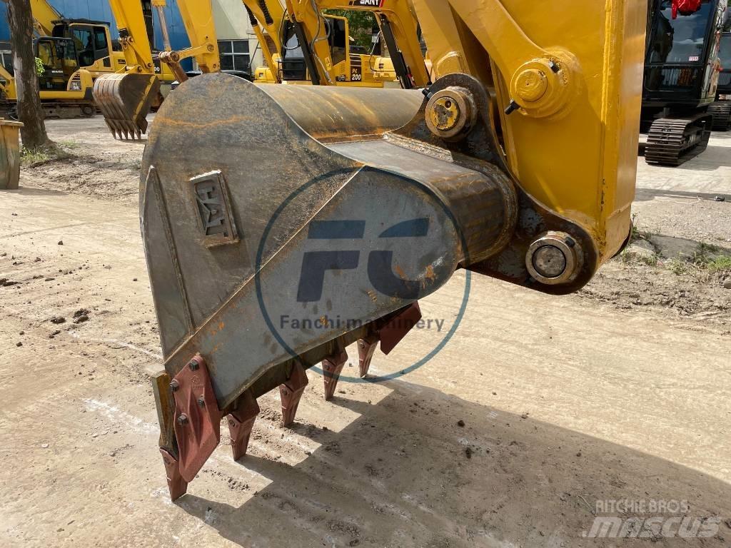 CAT 320 D 2 Малые экскаваторы 7т-12т