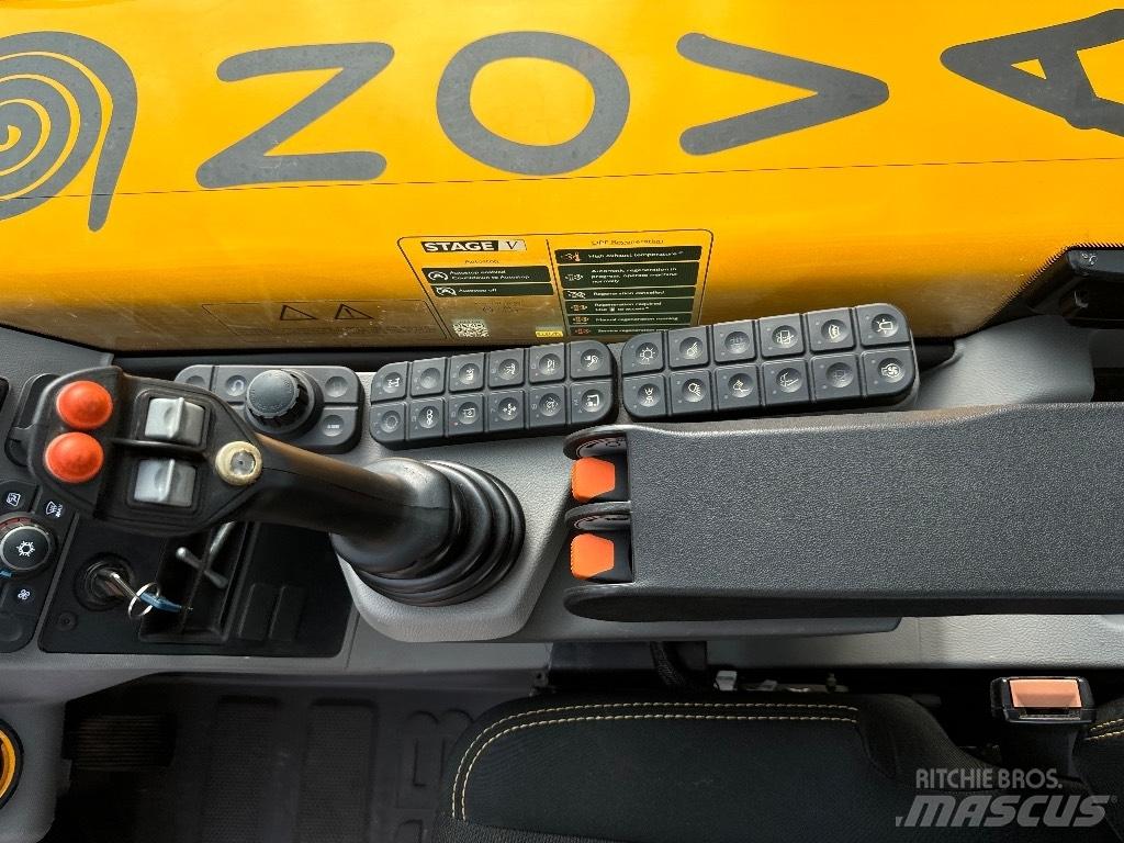 JCB 560-80 AGRI XTRA Телескопические погрузчики