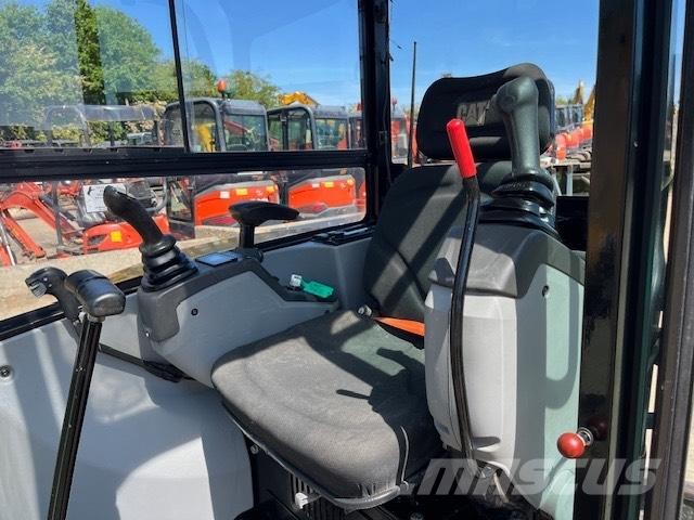 CAT 302.7 D CR Мини-экскаваторы