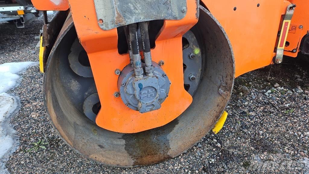 Hamm HD 12 VV Катки тротуарные