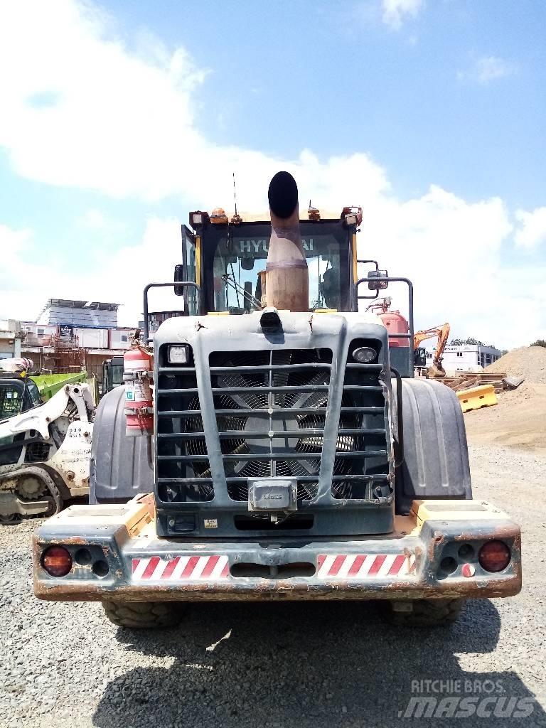 Hyundai HL 757-9 Фронтальные погрузчики