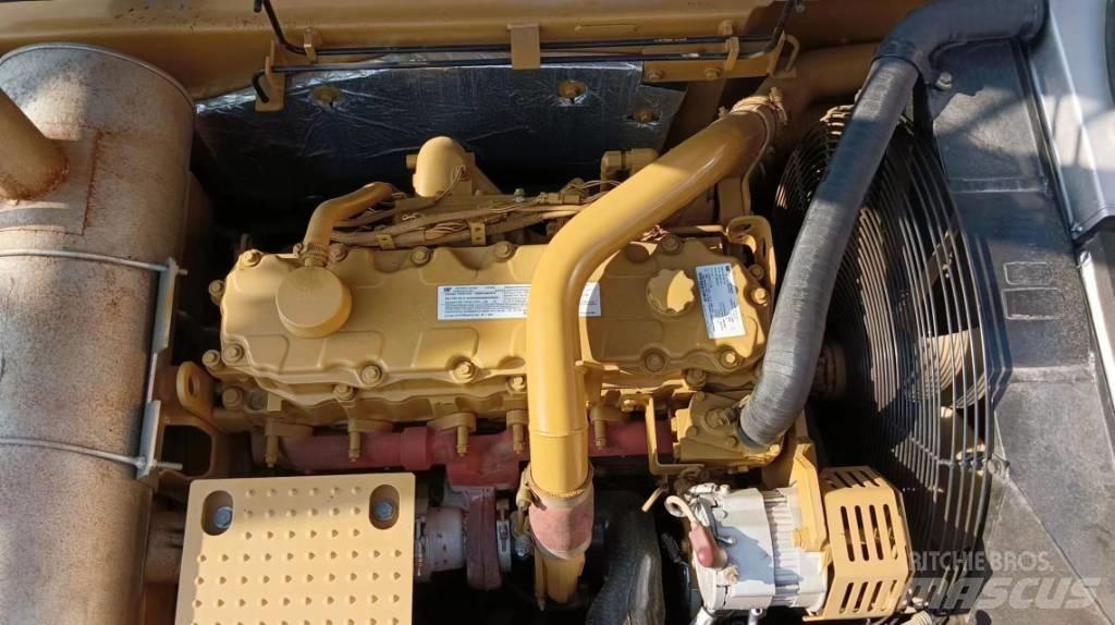 CAT 330D2L Гусеничные экскаваторы