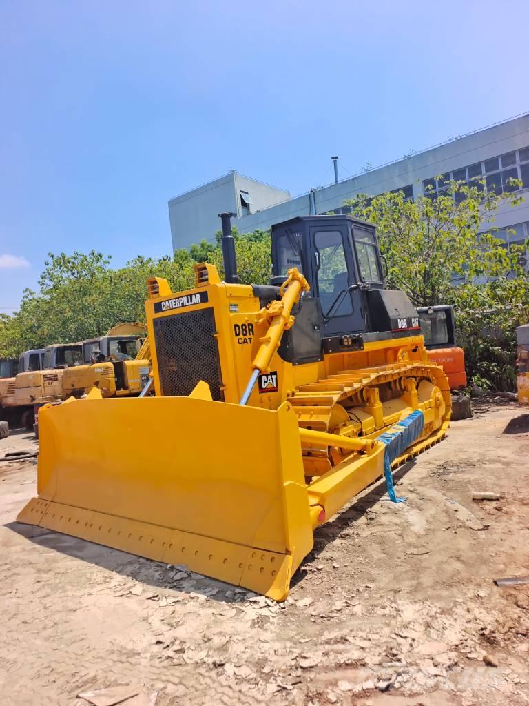 CAT D 8 R Гусеничные бульдозеры