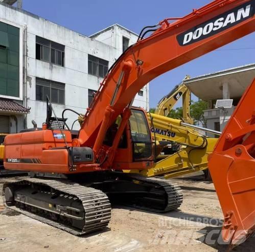 Doosan DX225LC Гусеничные экскаваторы