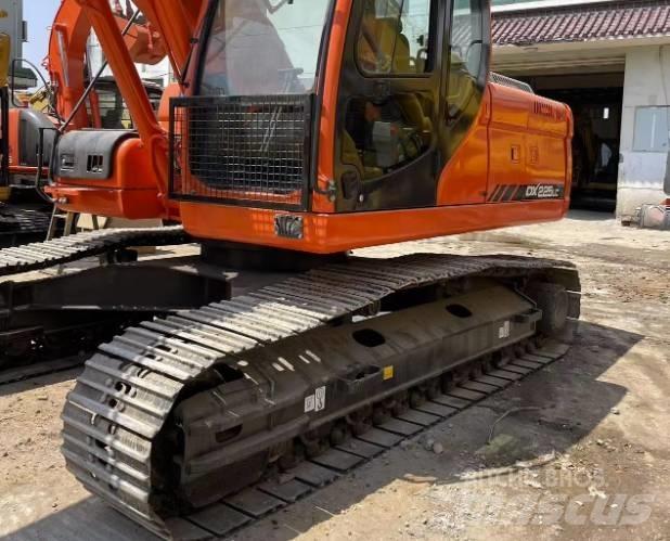 Doosan DX225LC Гусеничные экскаваторы