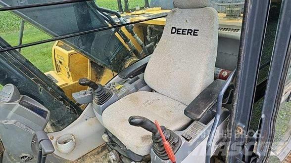 John Deere 210G LC Гусеничные экскаваторы