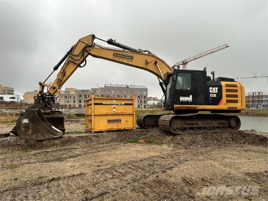 CAT 323E Гусеничные экскаваторы