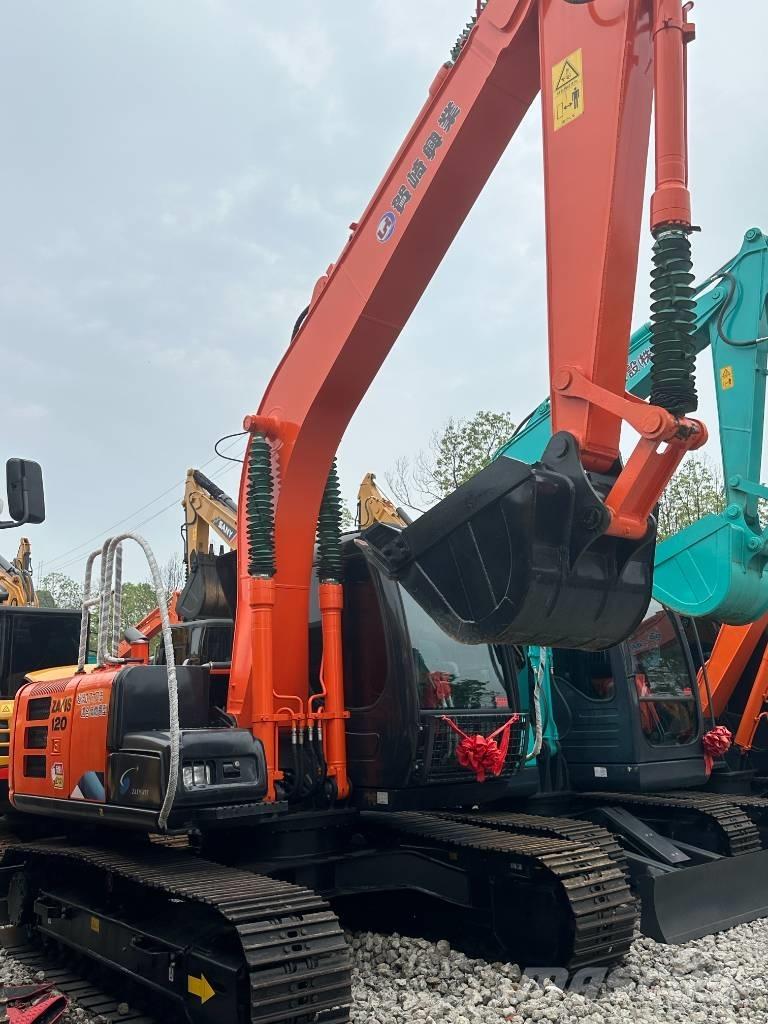 Hitachi ZX 120 Гусеничные экскаваторы