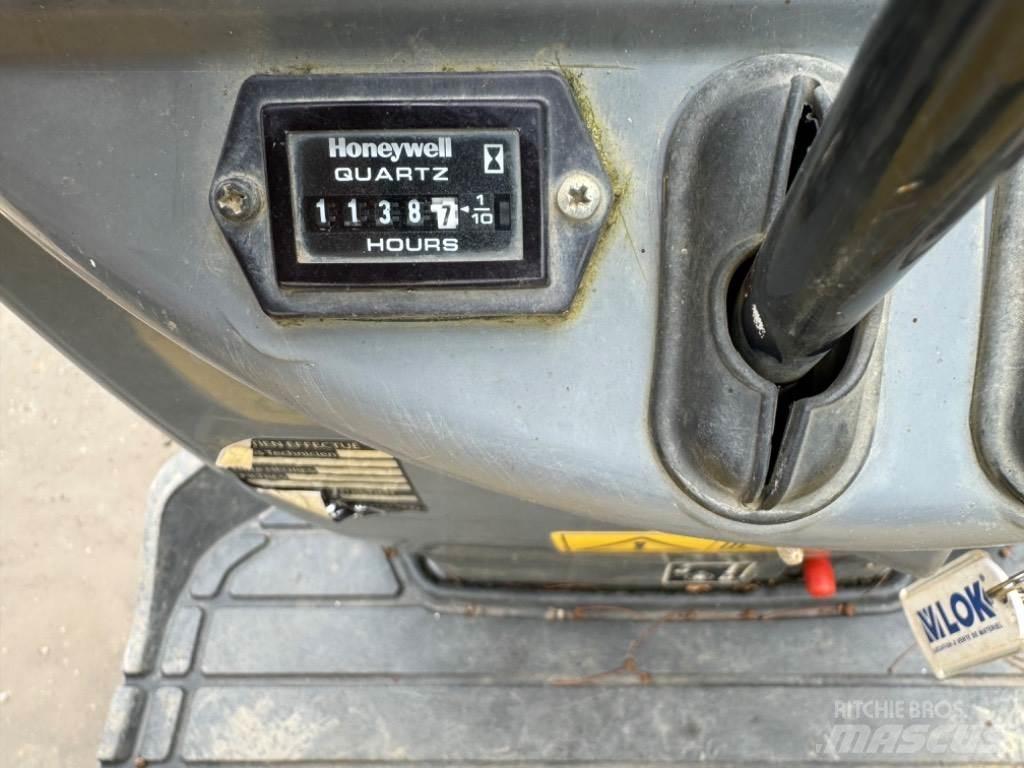 Yanmar SV08 (AH896) Мини-экскаваторы