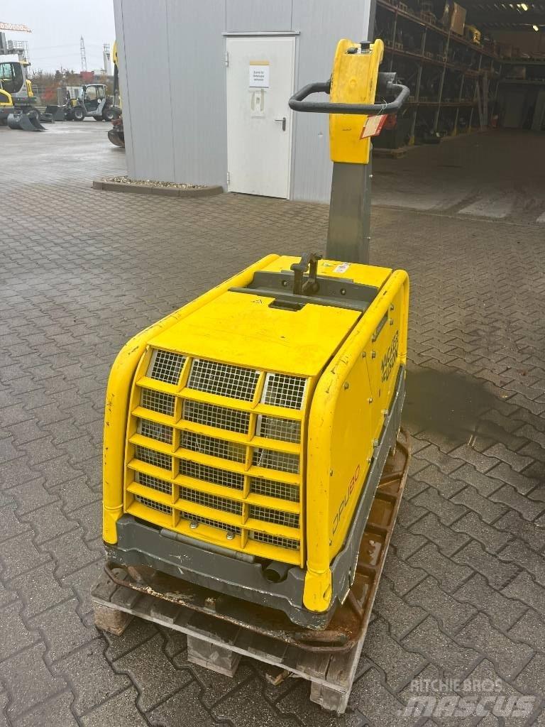 Wacker Neuson DPU80 Виброплиты и вибротрамбовки