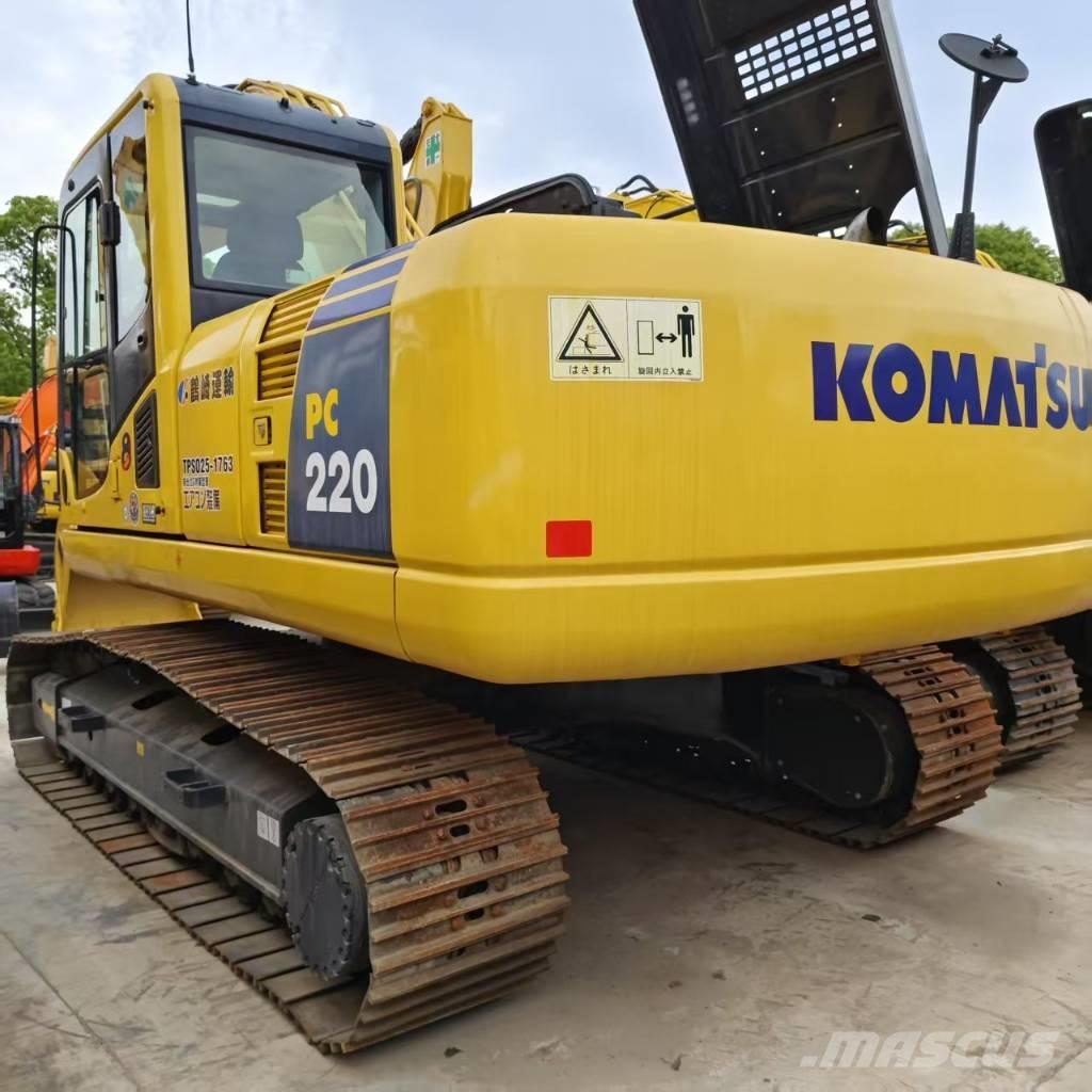 Komatsu PC 220-8 Гусеничные экскаваторы