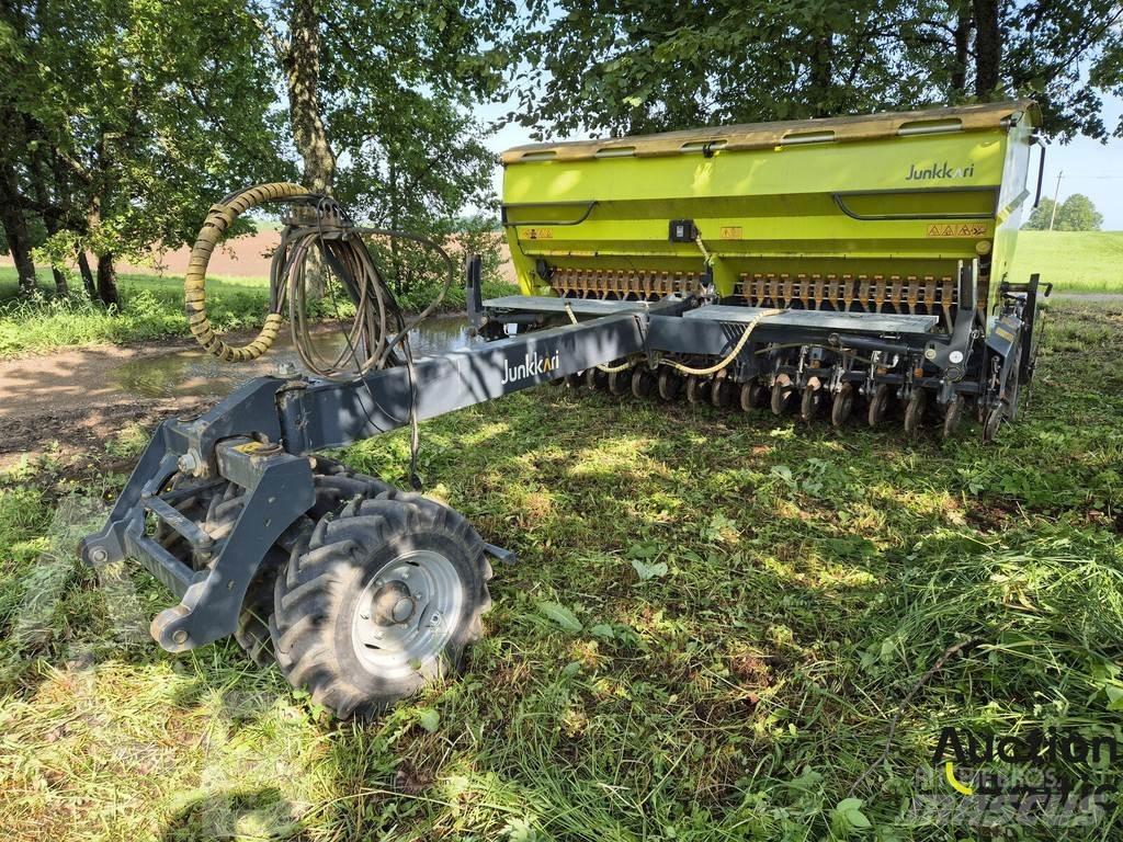 Junkkari M400 Plus Комбинированные сеялки