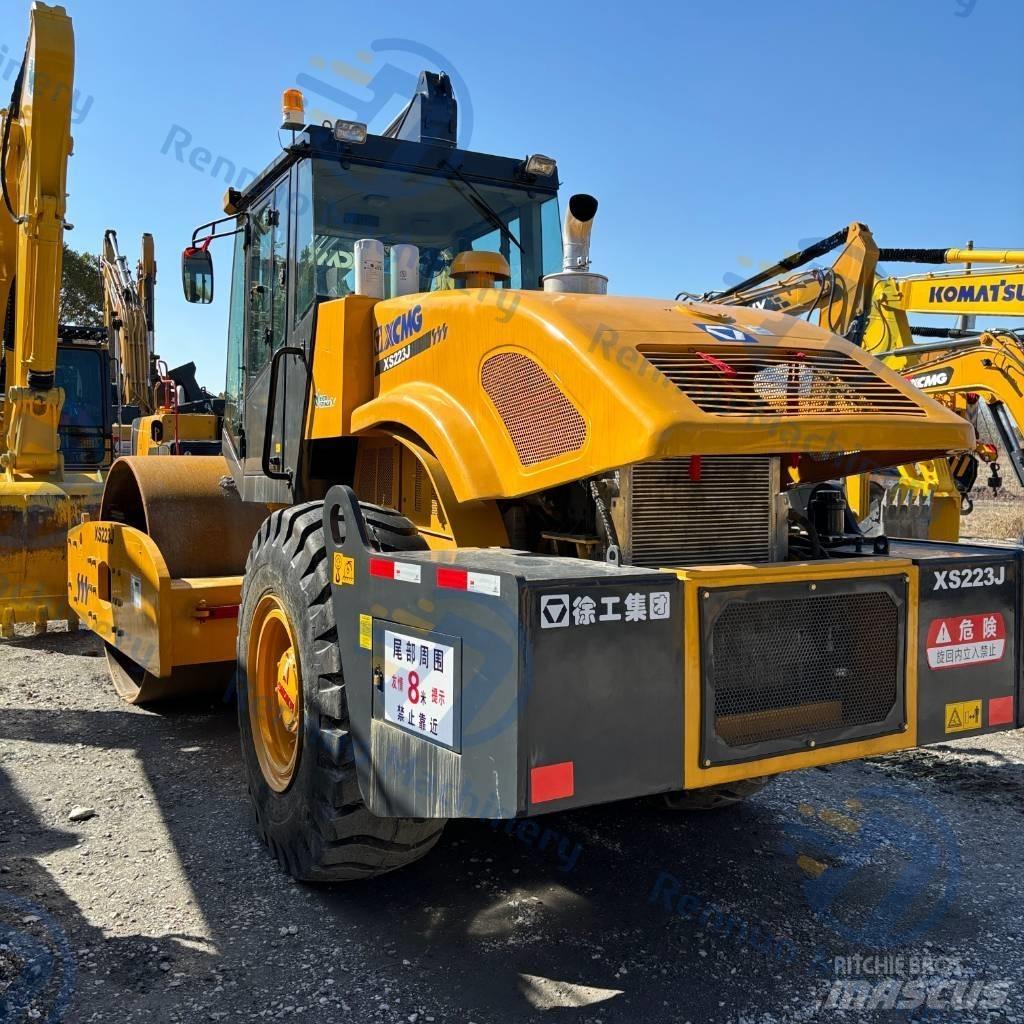 XCMG XS223J Грунтовые катки