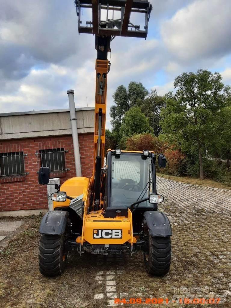 JCB 525-60 Телескопические погрузчики