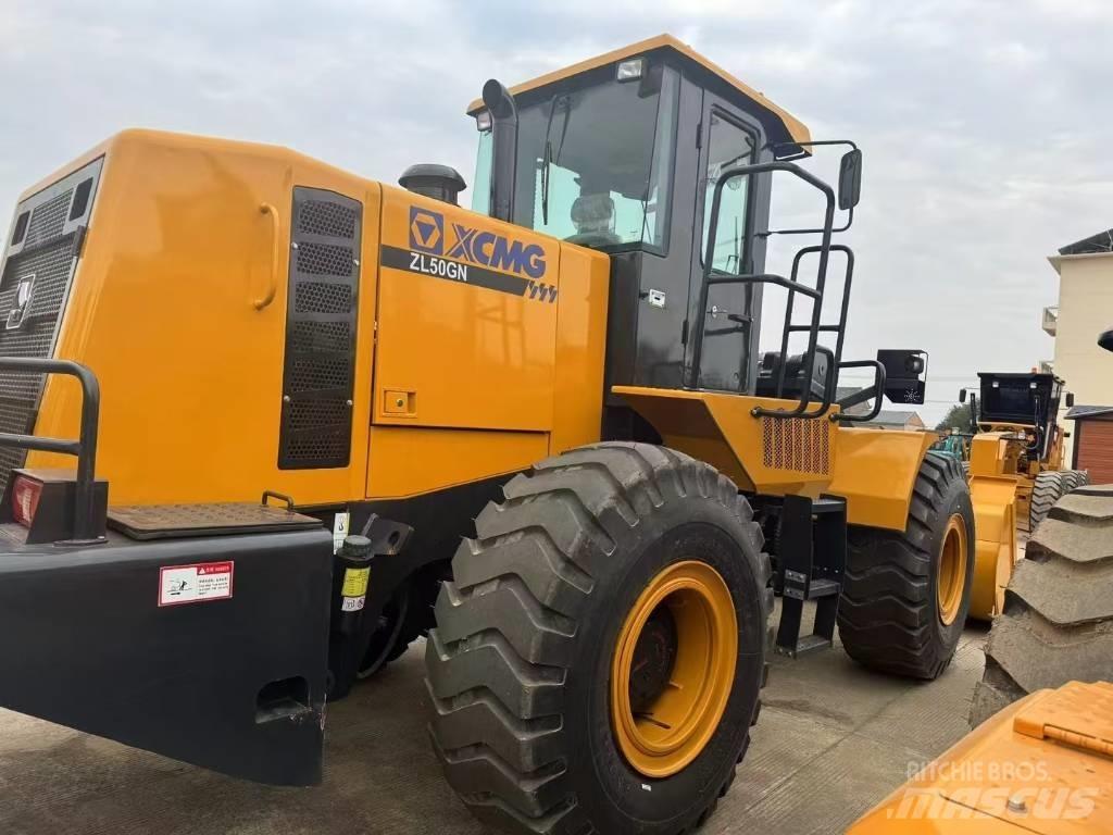 XCMG ZL 50 GN Фронтальные погрузчики