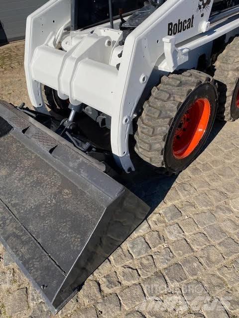 Bobcat S 130 Малые погрузчики