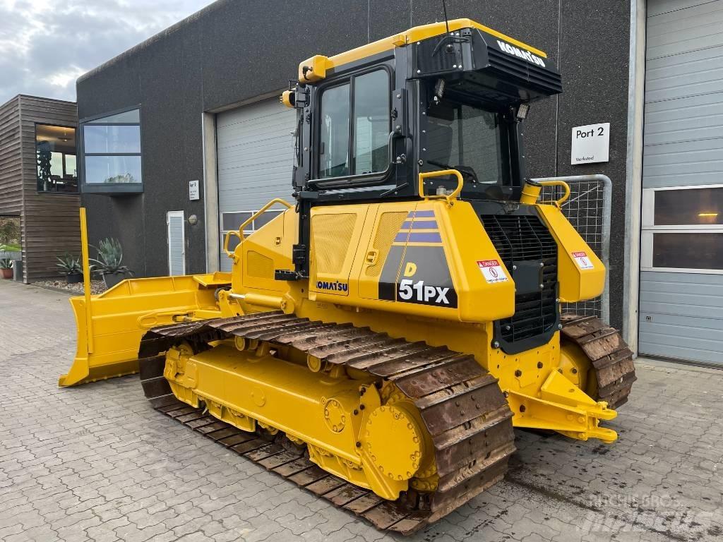 Komatsu D51PX-22 Гусеничные бульдозеры