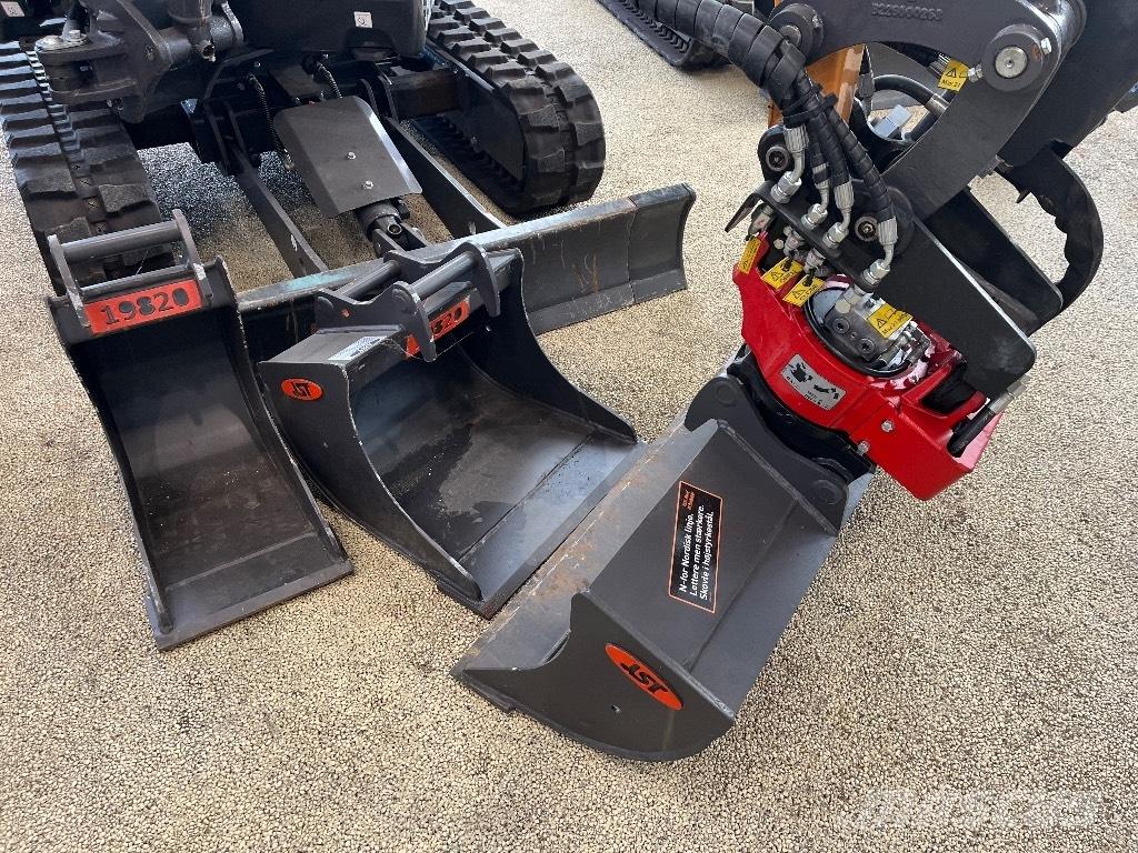 CASE CX 19 D Мини-экскаваторы