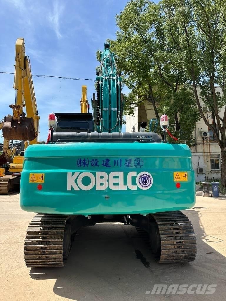Kobelco SK 200 Гусеничные экскаваторы