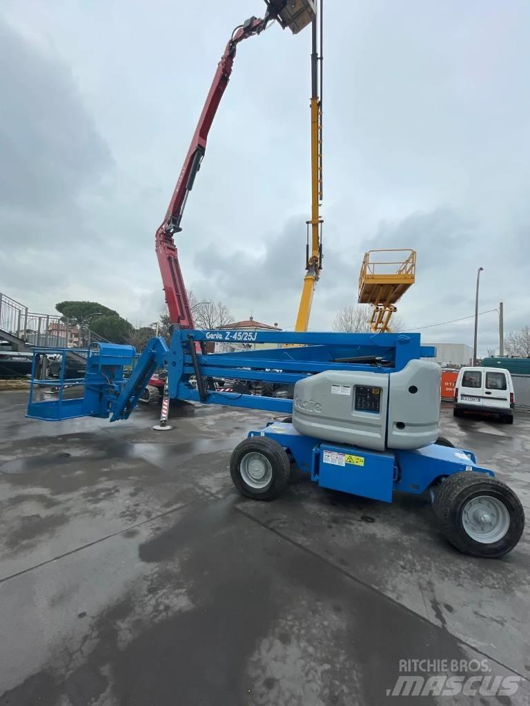 Genie Z 45/25 BI Коленчатые подъемники