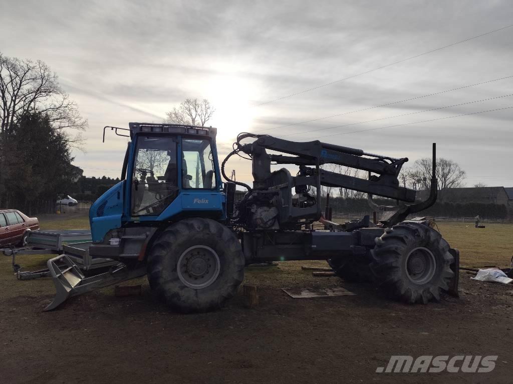 Pfanzelt Felix Трелевочные трактора