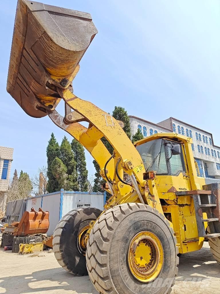 Komatsu WA 500 Фронтальные погрузчики