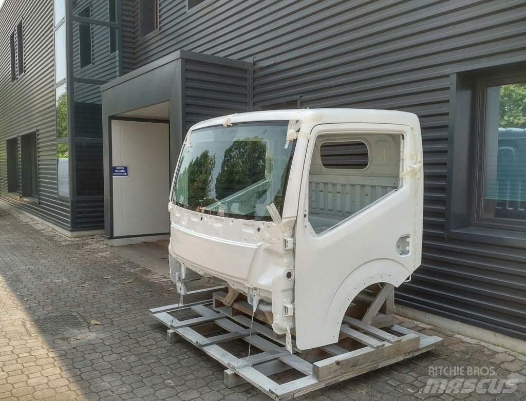 Renault Maxity Кабины