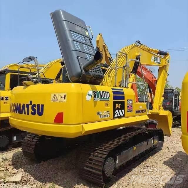 Komatsu PC 200-8 Малые экскаваторы 7т-12т