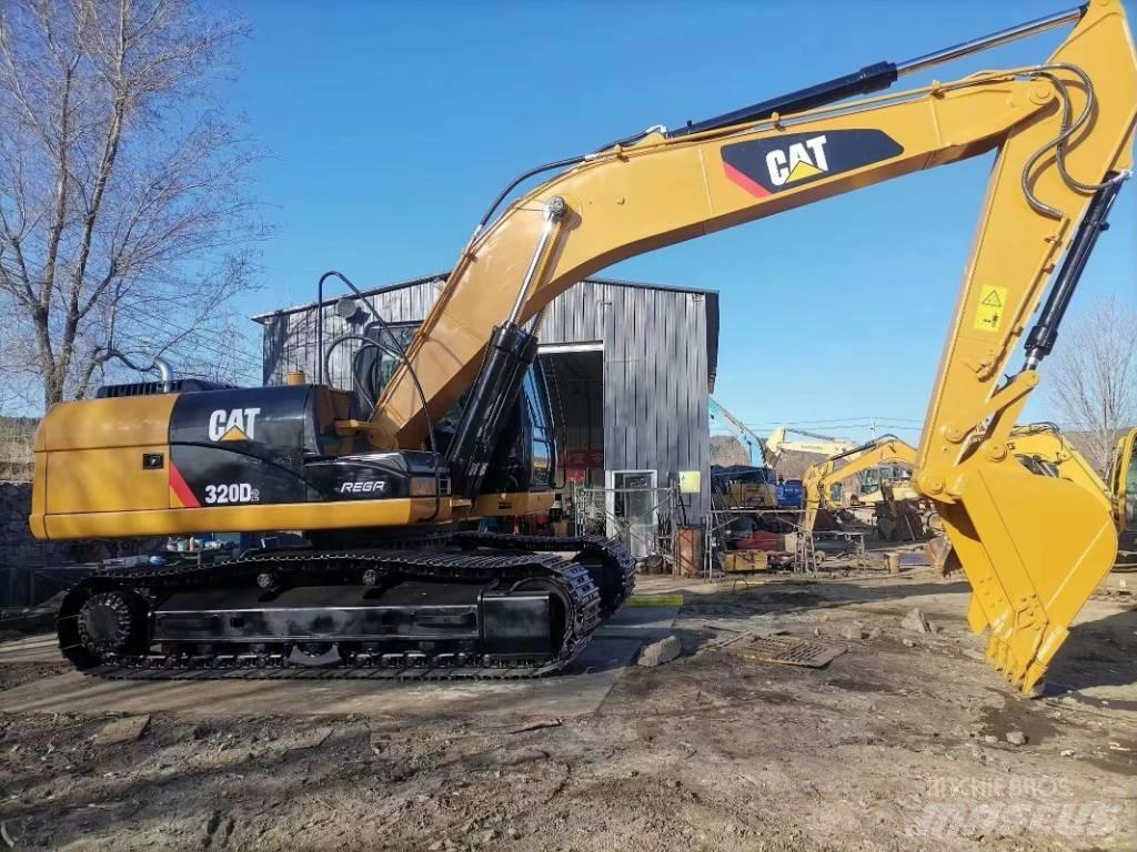 CAT 320D2 Гусеничные экскаваторы